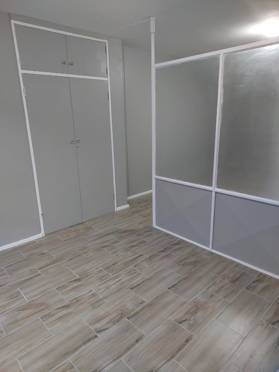 1 Bedroom Property for Sale in Sunnyside Gauteng