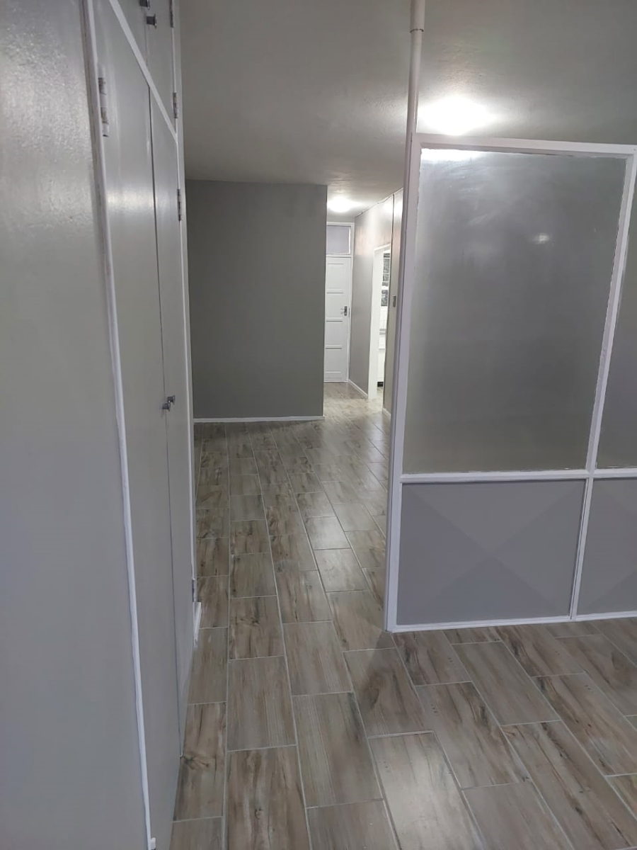 1 Bedroom Property for Sale in Sunnyside Gauteng