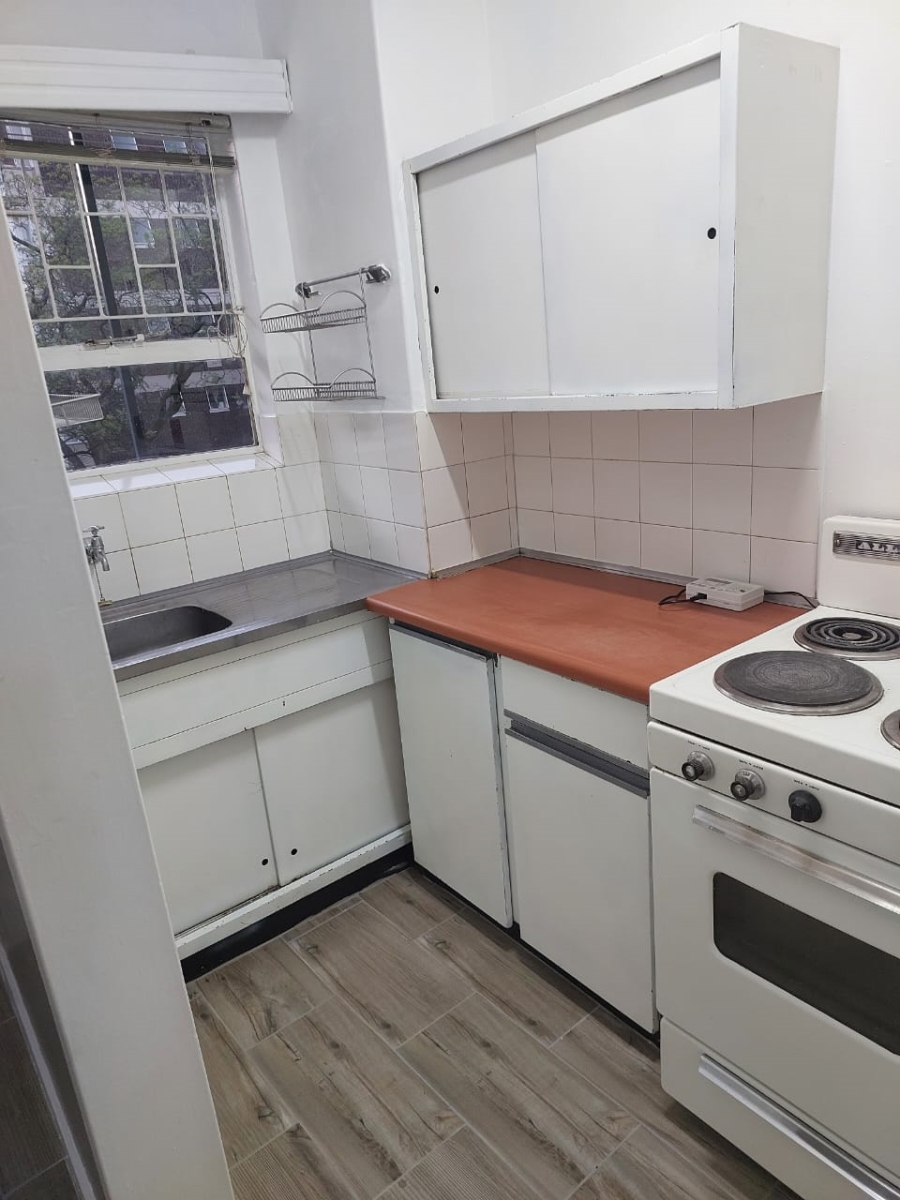 1 Bedroom Property for Sale in Sunnyside Gauteng