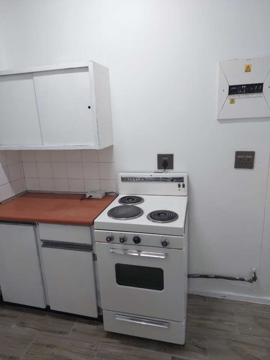 1 Bedroom Property for Sale in Sunnyside Gauteng