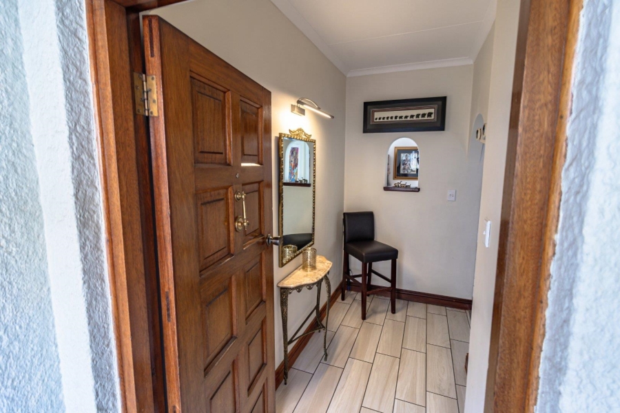 3 Bedroom Property for Sale in Brackendowns Gauteng