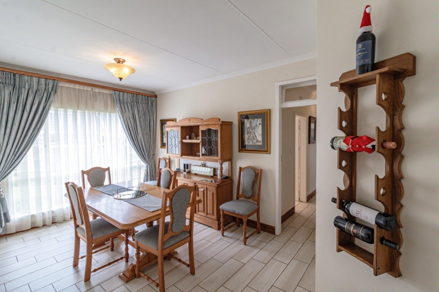 3 Bedroom Property for Sale in Brackendowns Gauteng