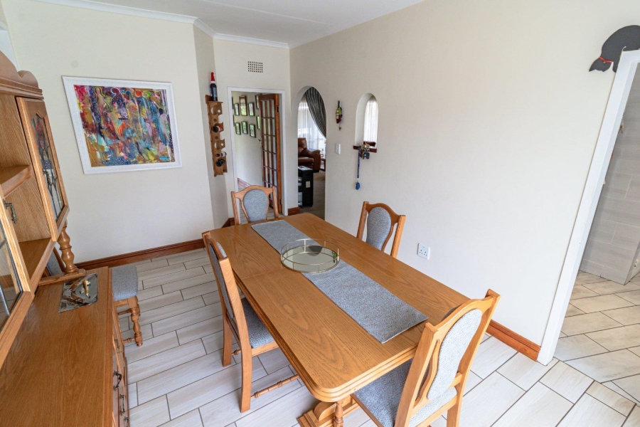 3 Bedroom Property for Sale in Brackendowns Gauteng