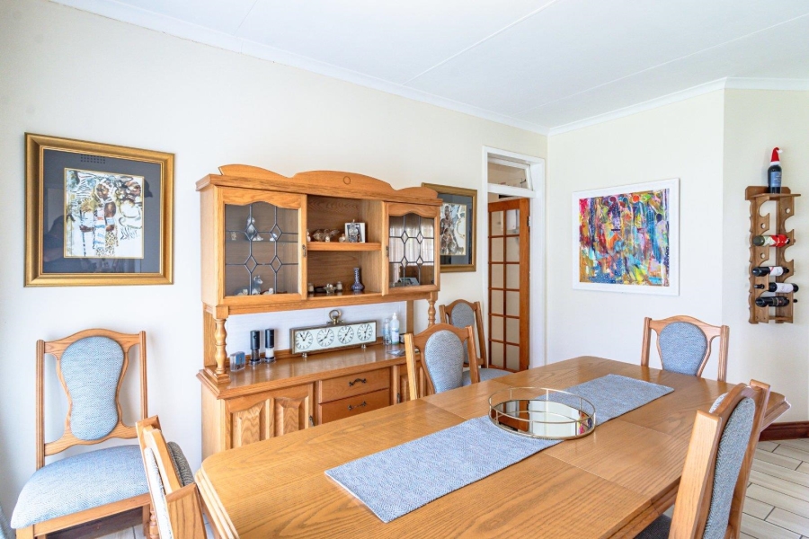 3 Bedroom Property for Sale in Brackendowns Gauteng