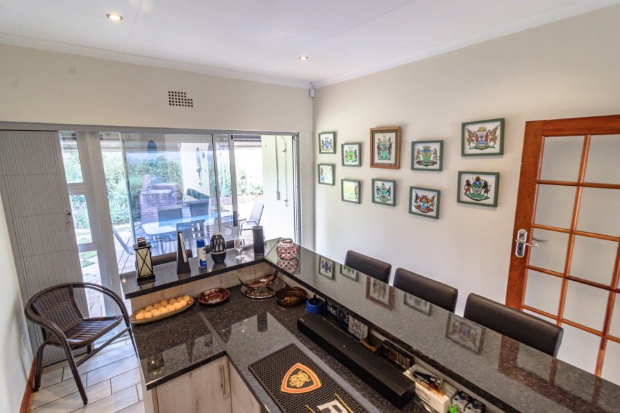 3 Bedroom Property for Sale in Brackendowns Gauteng