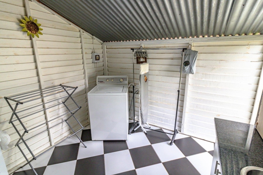 3 Bedroom Property for Sale in Brackendowns Gauteng