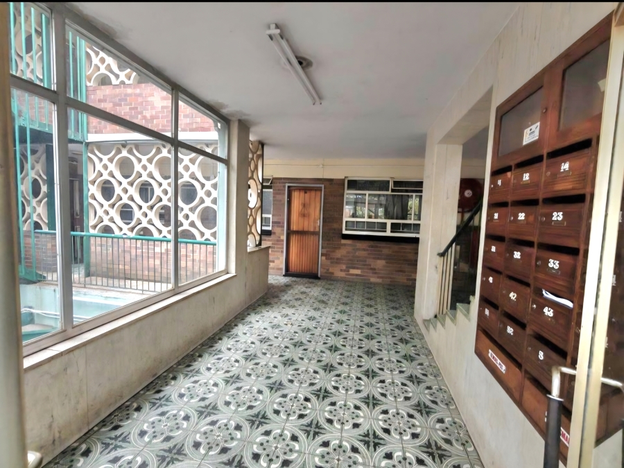 2 Bedroom Property for Sale in Sunnyside Gauteng