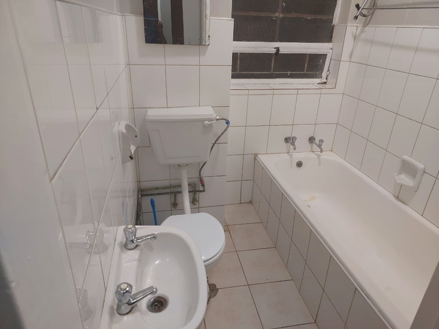 2 Bedroom Property for Sale in Sunnyside Gauteng