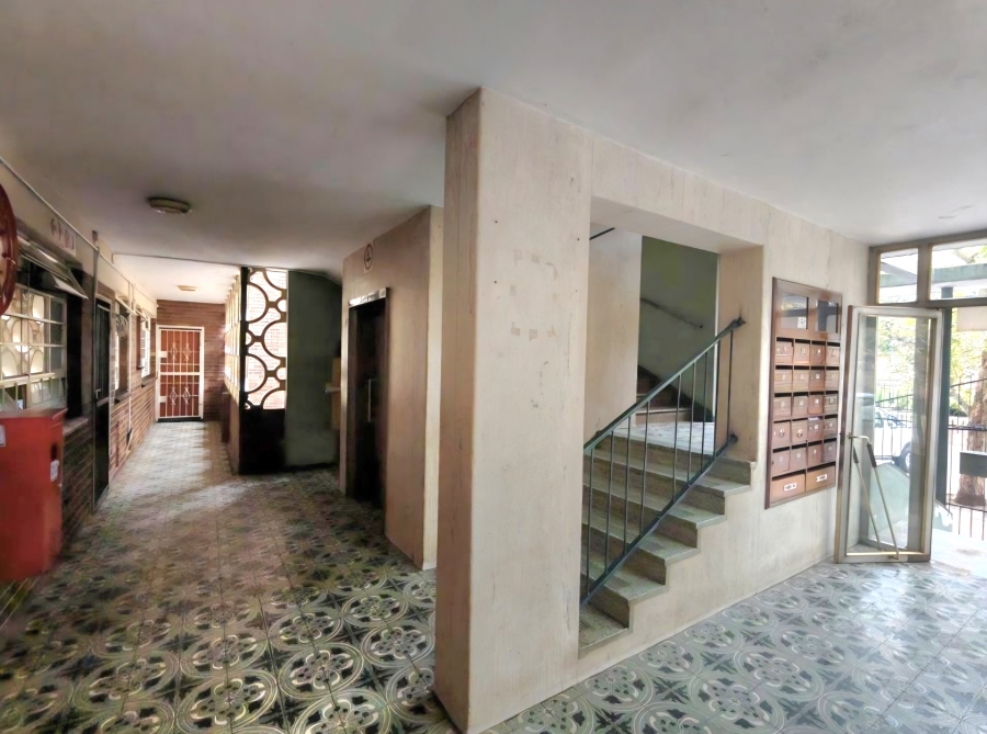 2 Bedroom Property for Sale in Sunnyside Gauteng