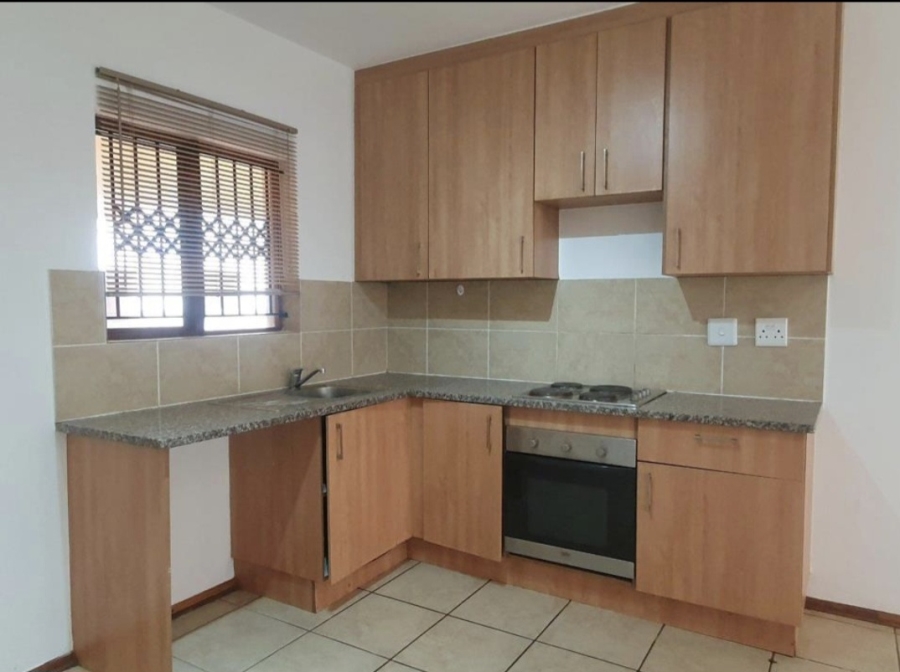1 Bedroom Property for Sale in Hesteapark Gauteng