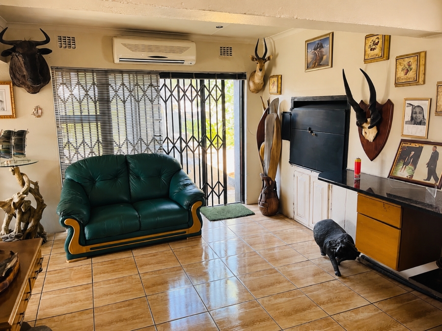 5 Bedroom Property for Sale in Vanderbijlpark SE 1 Gauteng