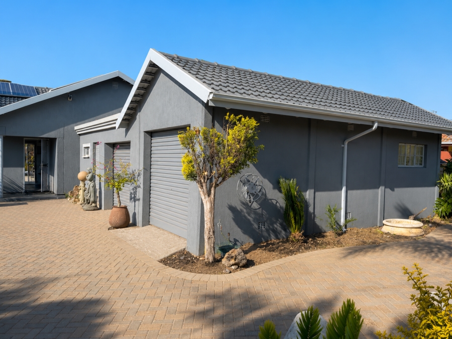 5 Bedroom Property for Sale in Vanderbijlpark SE 1 Gauteng