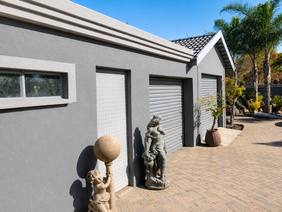 5 Bedroom Property for Sale in Vanderbijlpark SE 1 Gauteng