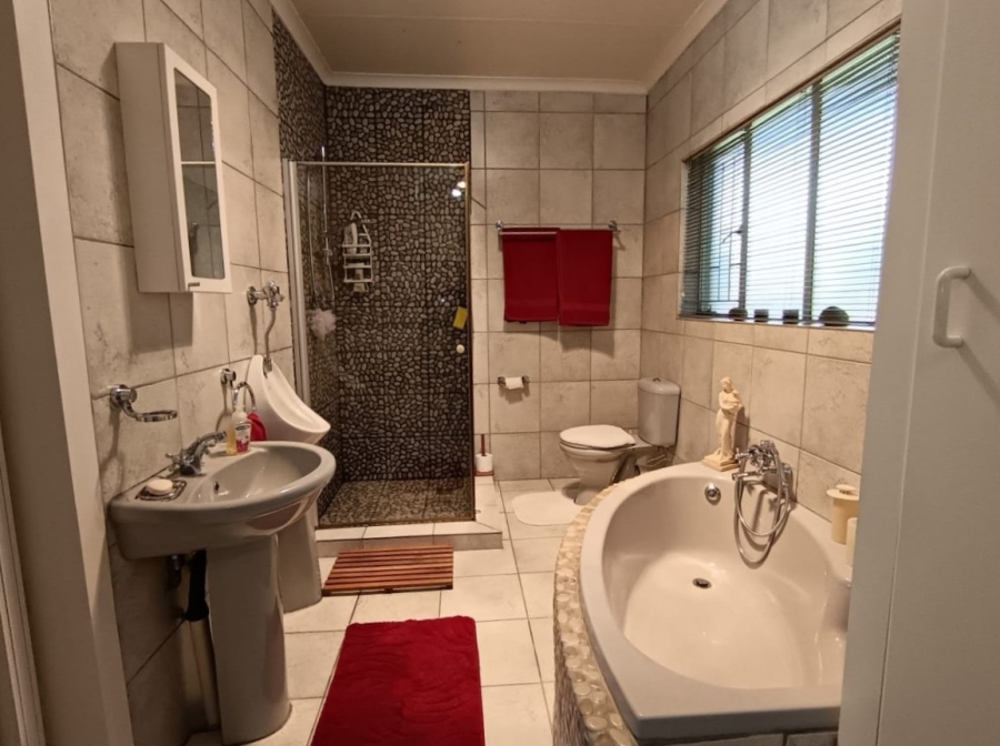 3 Bedroom Property for Sale in Risiville Gauteng
