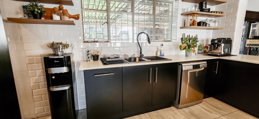 4 Bedroom Property for Sale in Vanderbijlpark SW 1 Gauteng