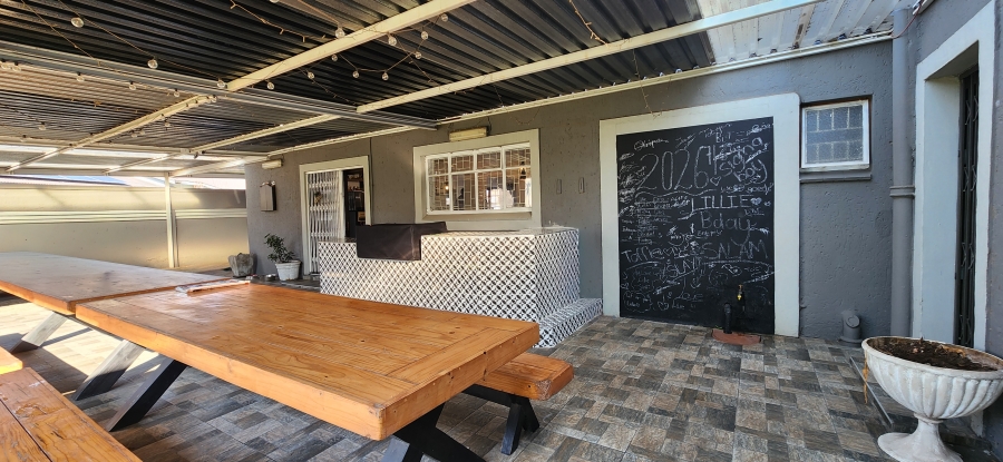 4 Bedroom Property for Sale in Vanderbijlpark SW 1 Gauteng