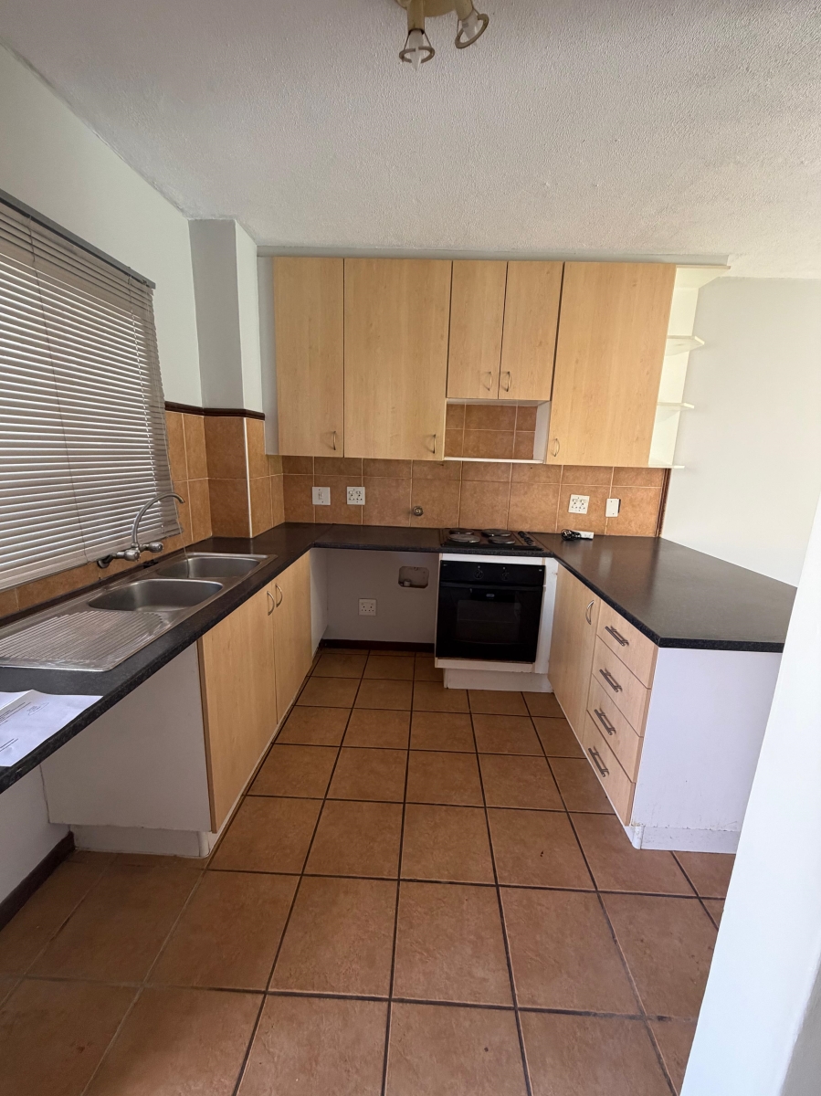 To Let 2 Bedroom Property for Rent in Mooikloof Ridge Gauteng