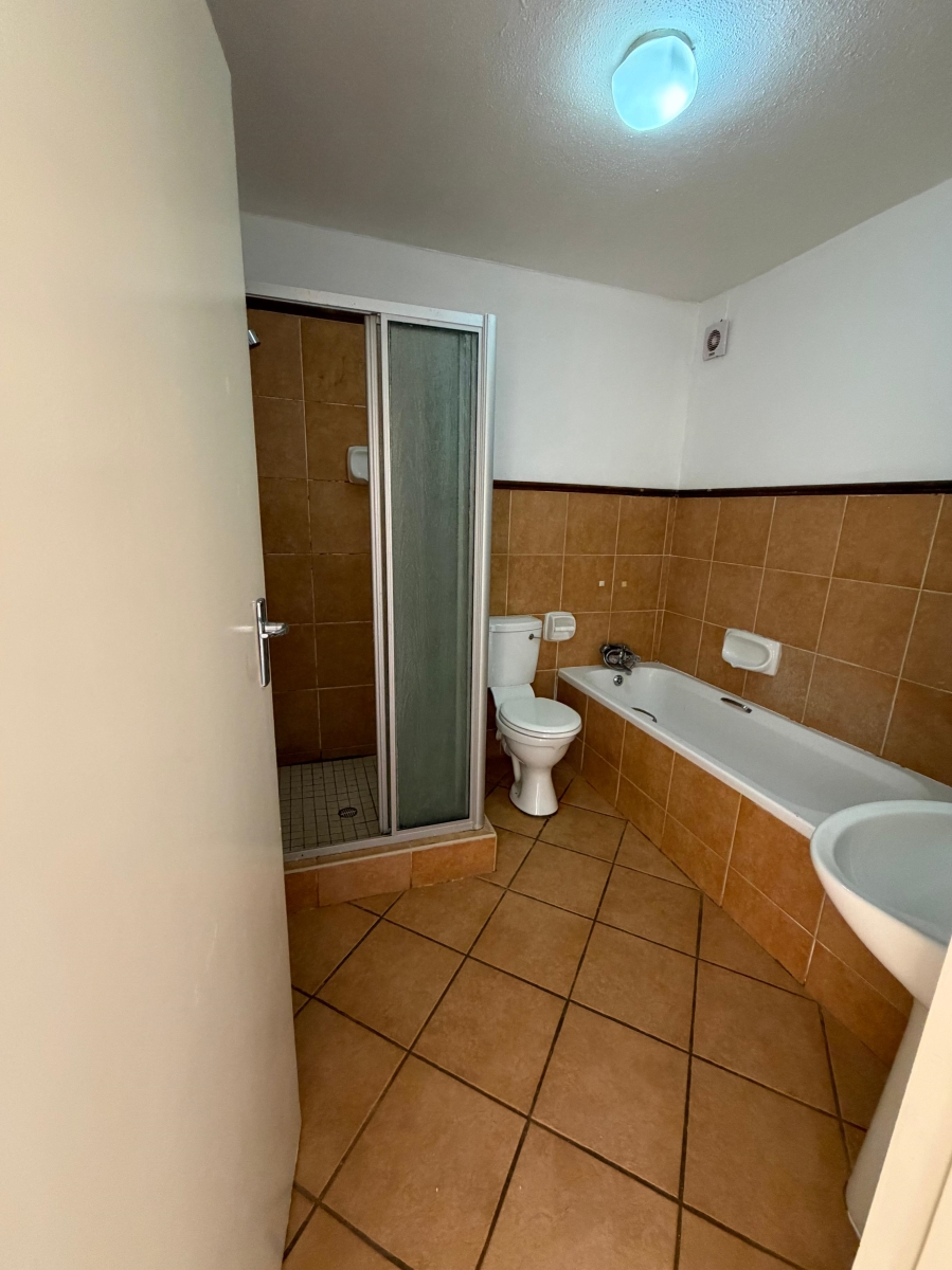 To Let 2 Bedroom Property for Rent in Mooikloof Ridge Gauteng