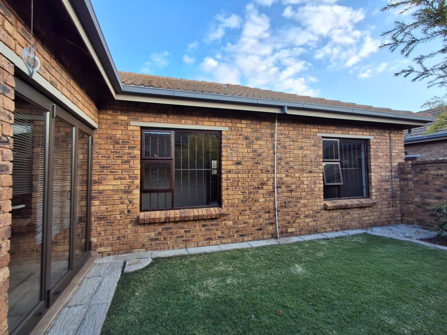 3 Bedroom Property for Sale in Bartlett Gauteng
