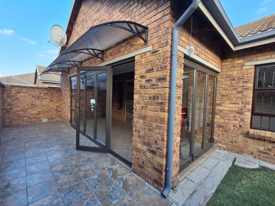 3 Bedroom Property for Sale in Bartlett Gauteng