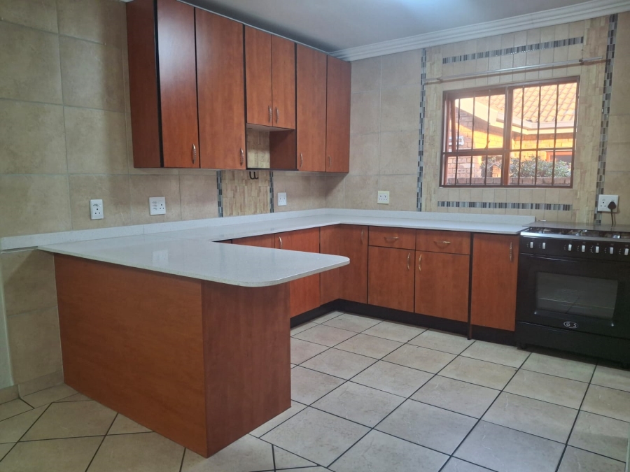 3 Bedroom Property for Sale in Bartlett Gauteng