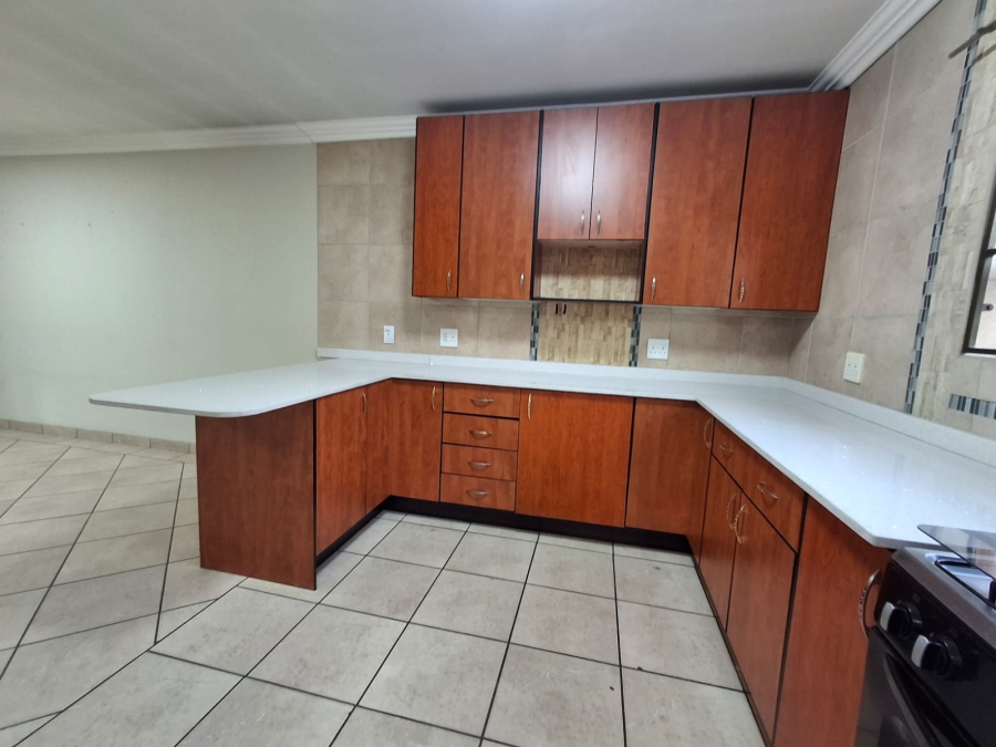 3 Bedroom Property for Sale in Bartlett Gauteng