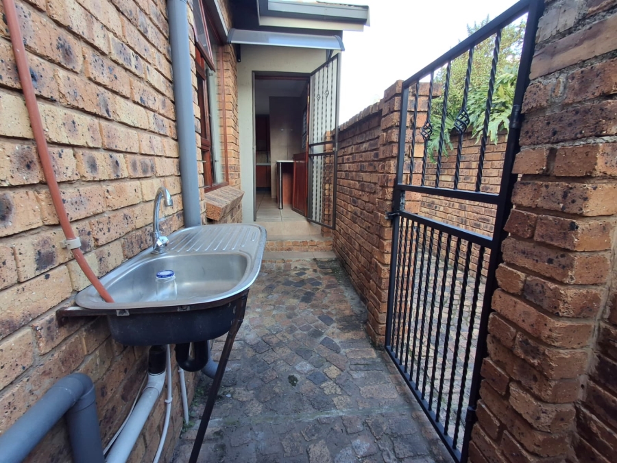 3 Bedroom Property for Sale in Bartlett Gauteng