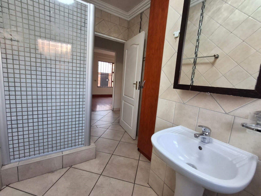 3 Bedroom Property for Sale in Bartlett Gauteng
