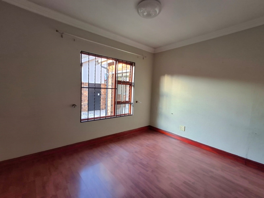 3 Bedroom Property for Sale in Bartlett Gauteng