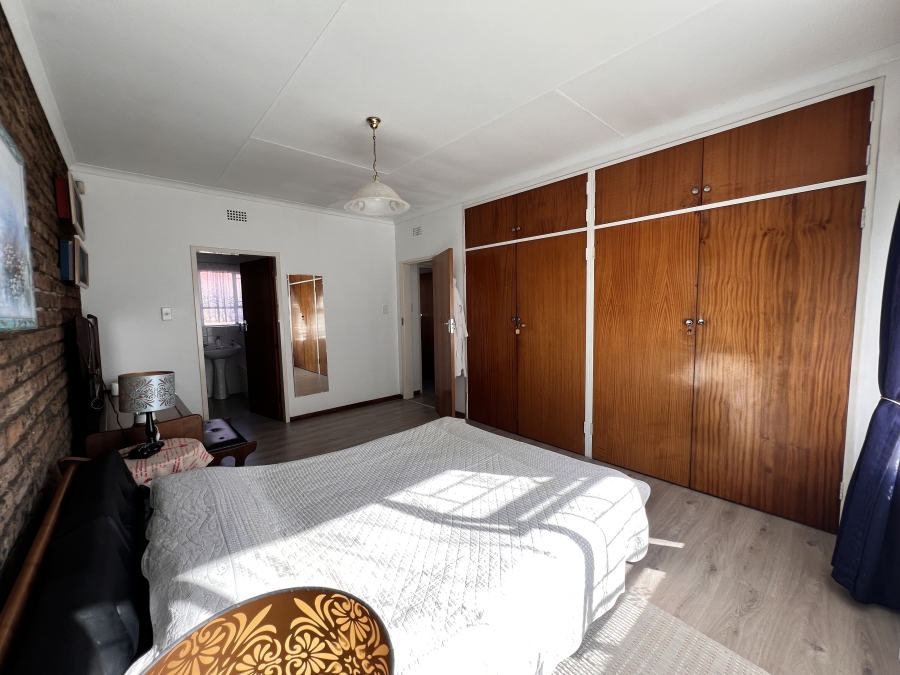 3 Bedroom Property for Sale in Vanderbijlpark SE 2 Gauteng