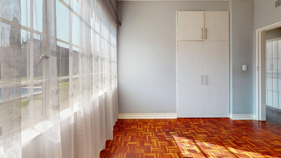 3 Bedroom Property for Sale in Farrarmere Gauteng