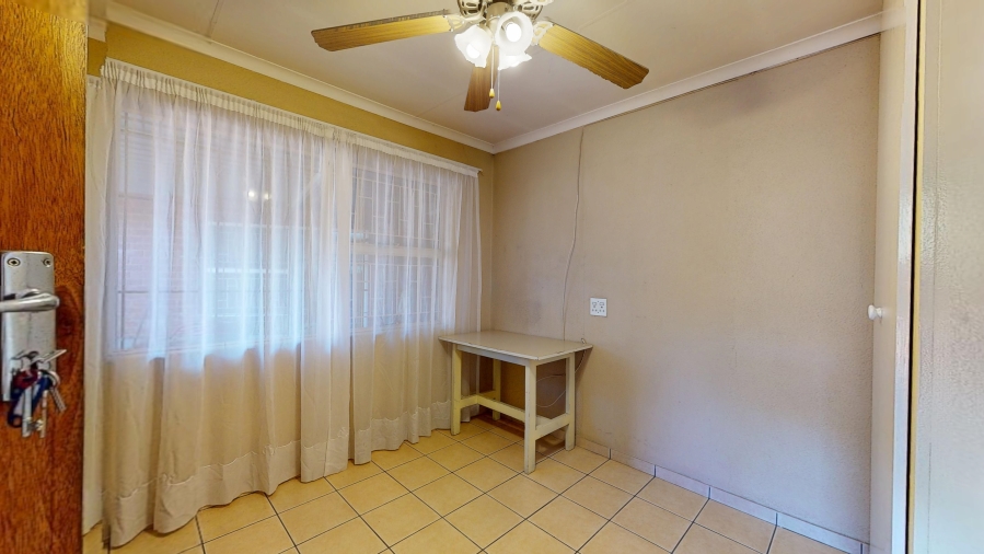 3 Bedroom Property for Sale in Sunward Park Gauteng