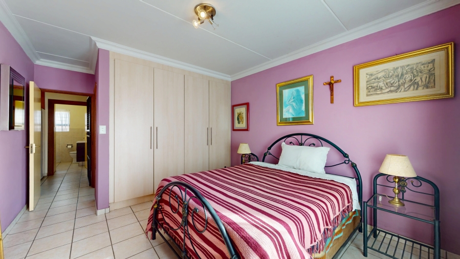 2 Bedroom Property for Sale in Ravenswood Gauteng