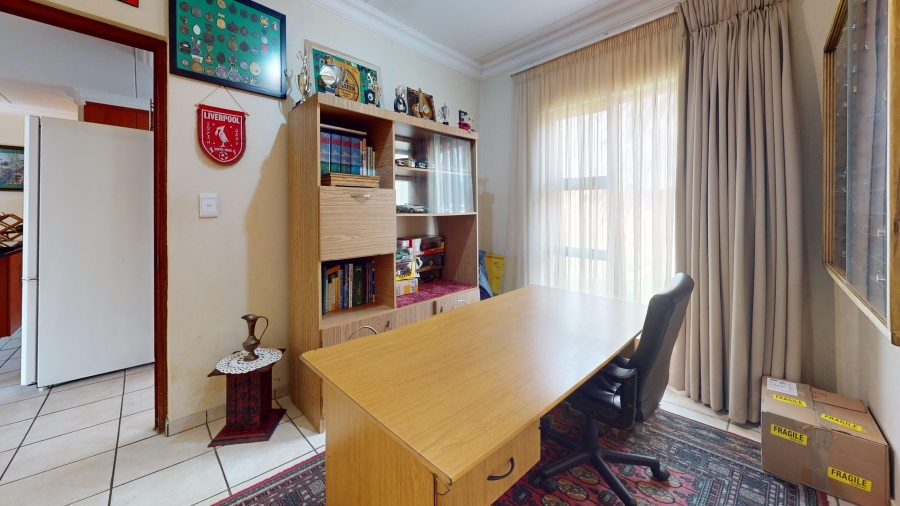 2 Bedroom Property for Sale in Ravenswood Gauteng