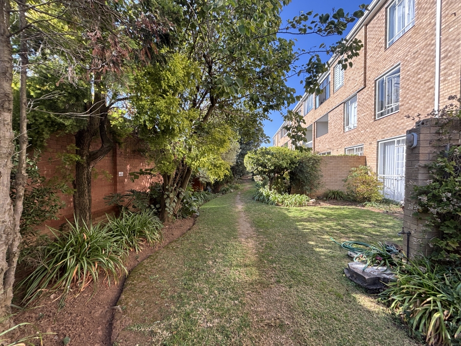 2 Bedroom Property for Sale in Morehill Gauteng