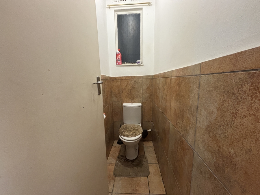2 Bedroom Property for Sale in Morehill Gauteng