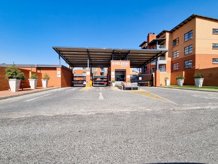 2 Bedroom Property for Sale in Eveleigh Gauteng