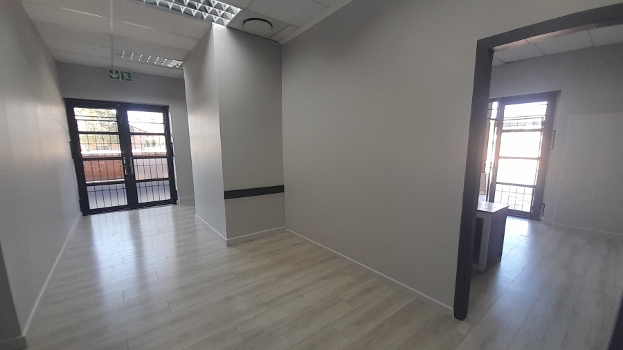 To Let Commercial Property for Rent in Moreleta Park Gauteng