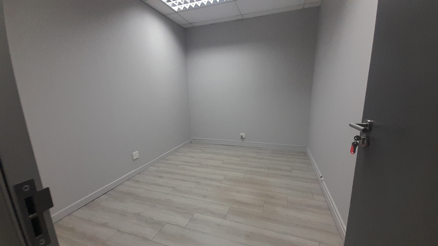 To Let Commercial Property for Rent in Moreleta Park Gauteng