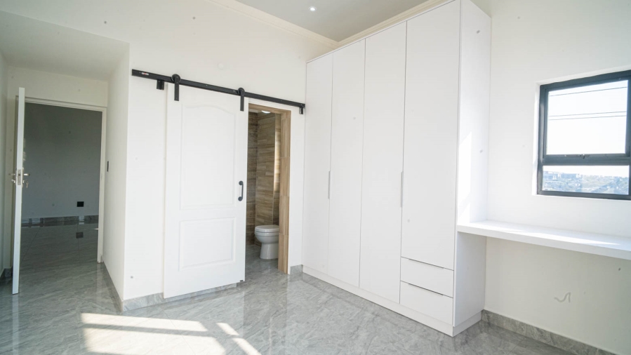 5 Bedroom Property for Sale in Helderfontein Estate Gauteng