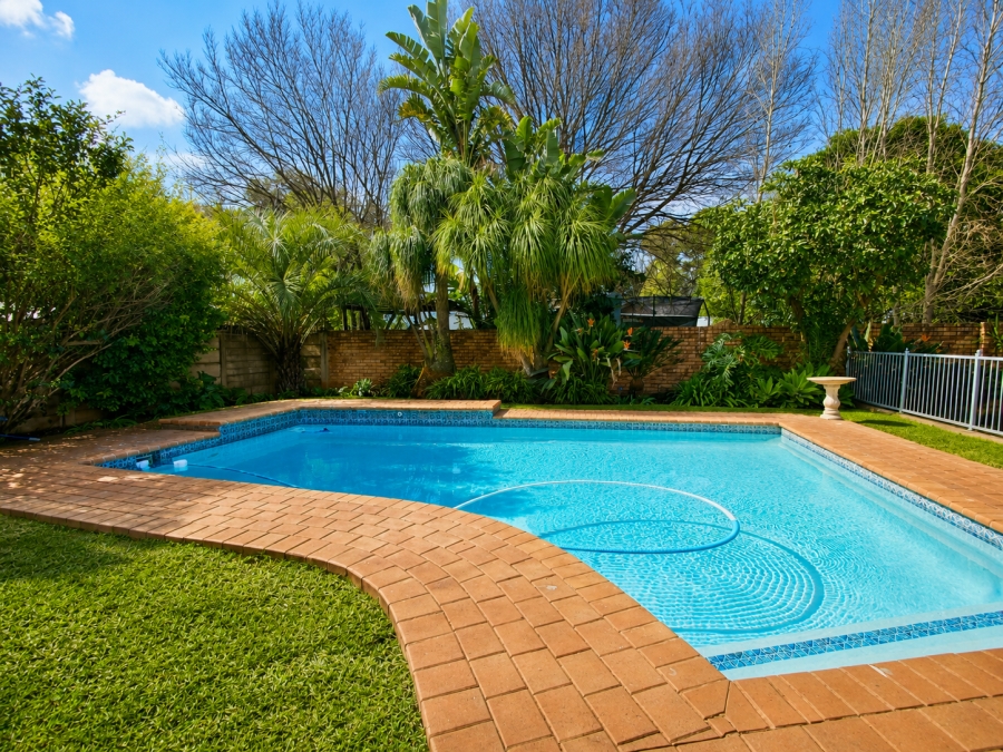 5 Bedroom Property for Sale in Wierda Park Gauteng