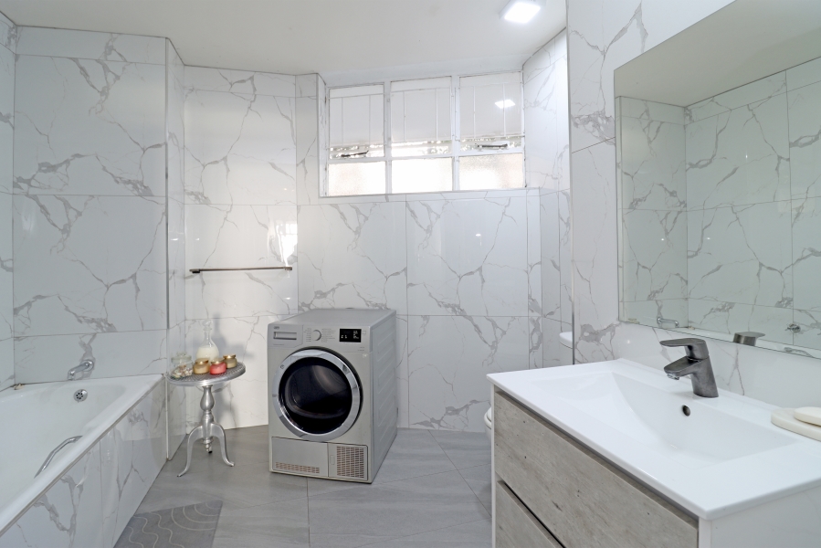 2 Bedroom Property for Sale in Killarney Gauteng