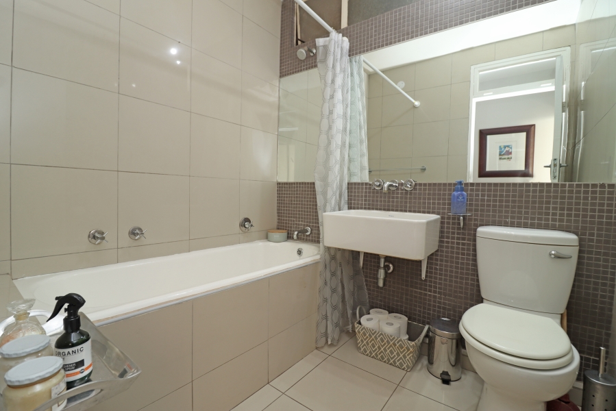 2 Bedroom Property for Sale in Killarney Gauteng