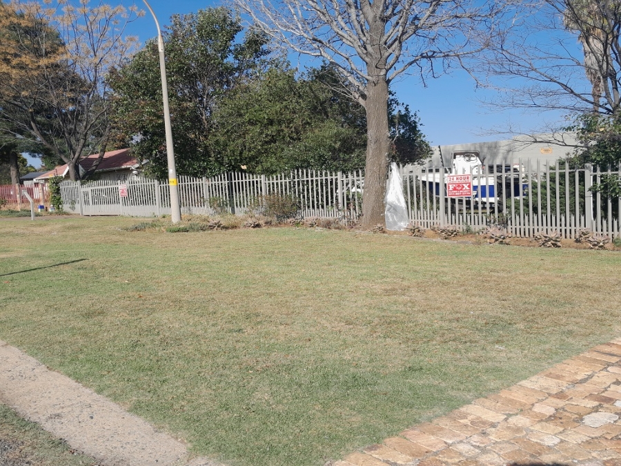 5 Bedroom Property for Sale in Brackendowns Gauteng