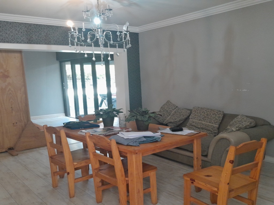 5 Bedroom Property for Sale in Brackendowns Gauteng