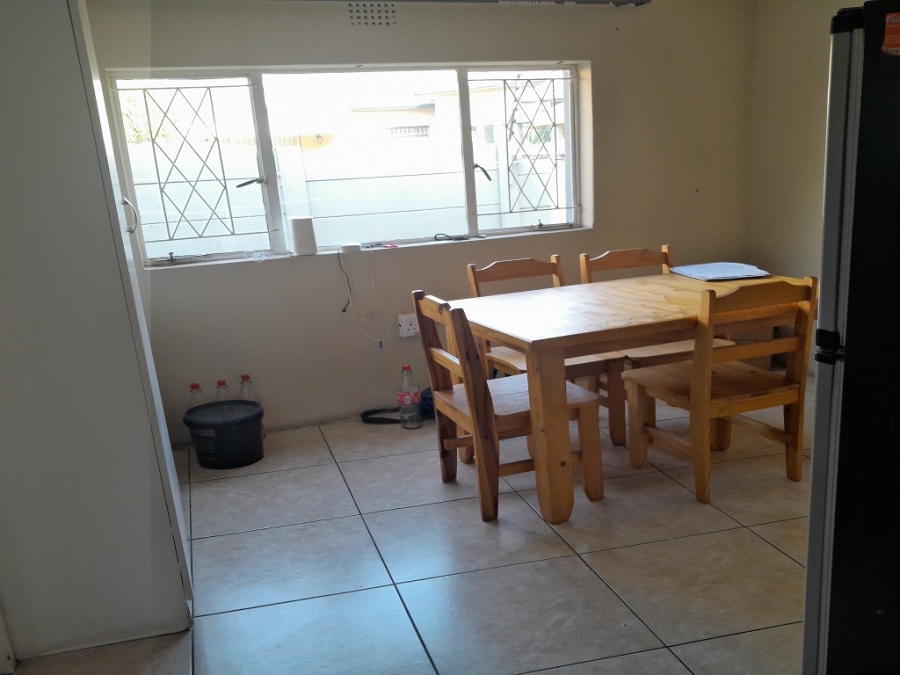 5 Bedroom Property for Sale in Brackendowns Gauteng
