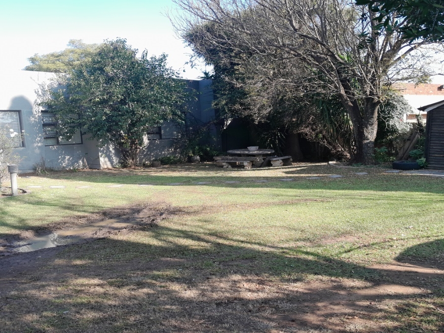 5 Bedroom Property for Sale in Brackendowns Gauteng