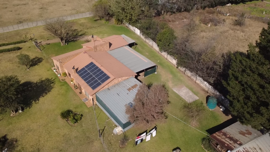 6 Bedroom Property for Sale in Bredell Gauteng