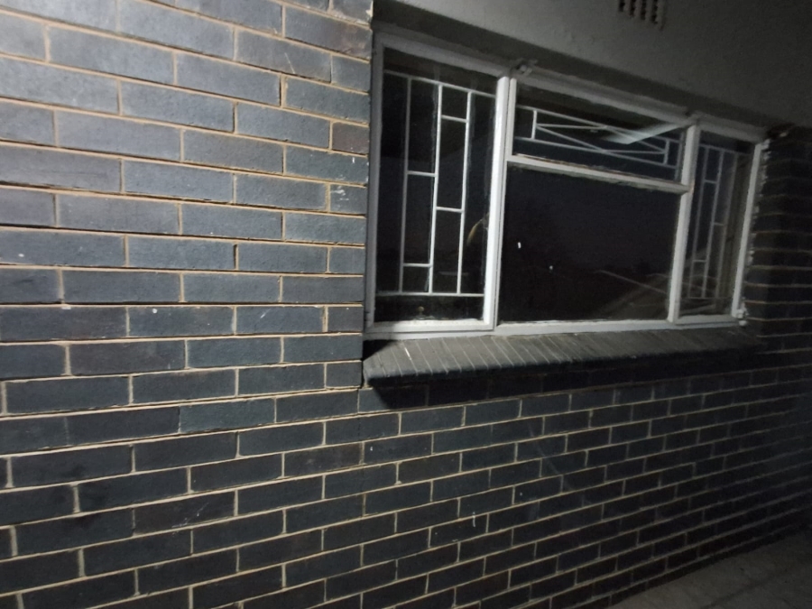 2 Bedroom Property for Sale in Three Rivers Gauteng