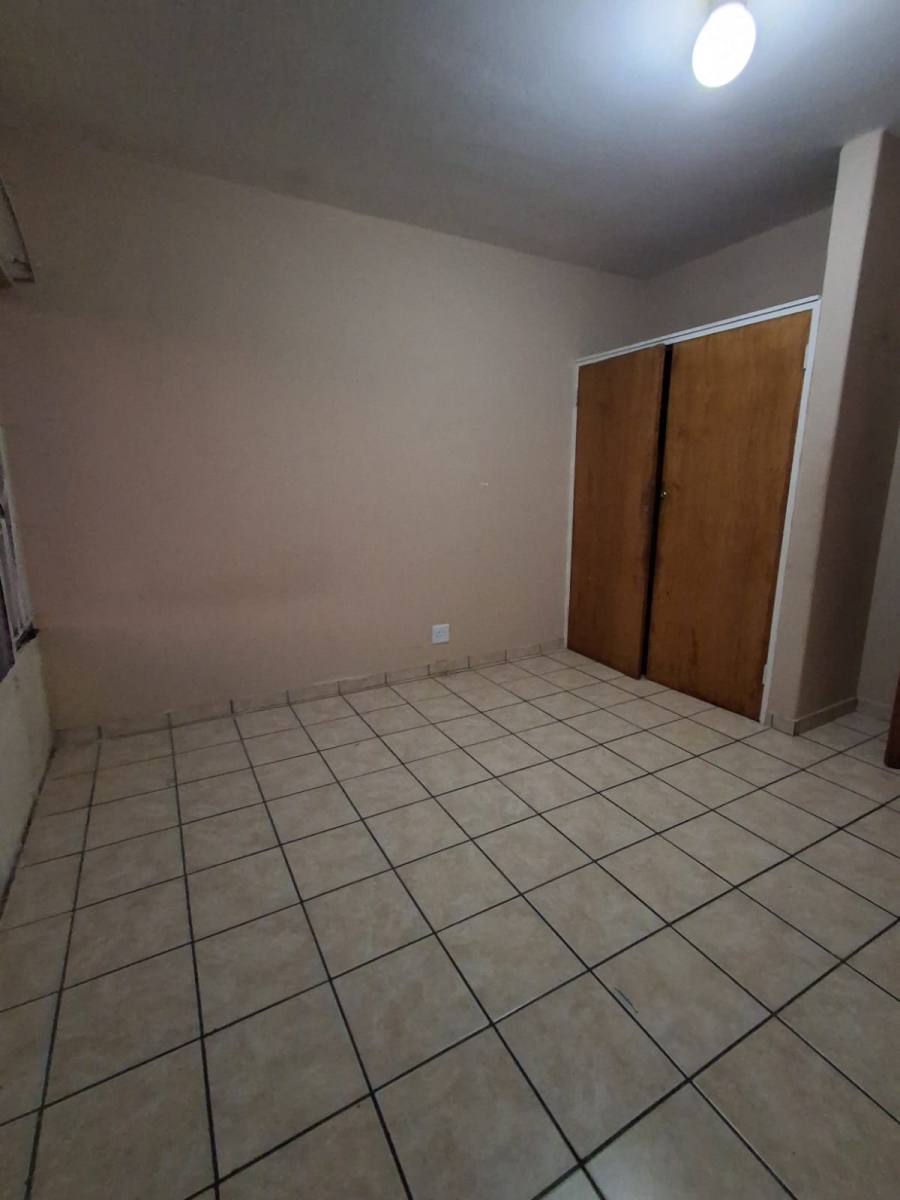 2 Bedroom Property for Sale in Three Rivers Gauteng